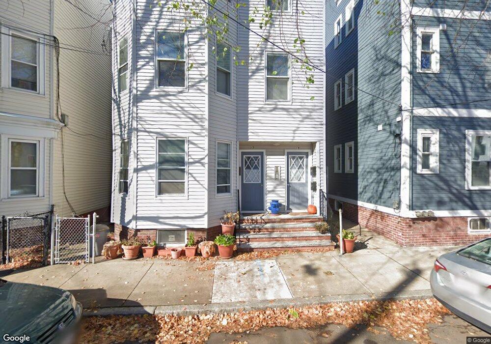 19 Berkshire St unit B, Cambridge, MA 02141 - photo 1