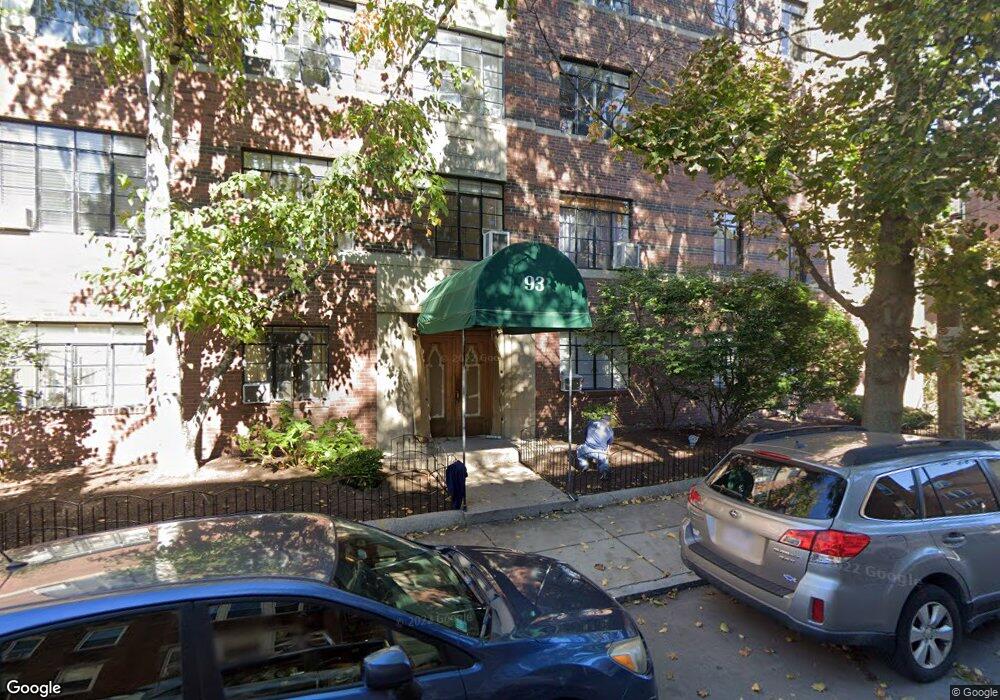 93 Strathmore Rd unit 12, Brighton, MA 02135 - photo 1