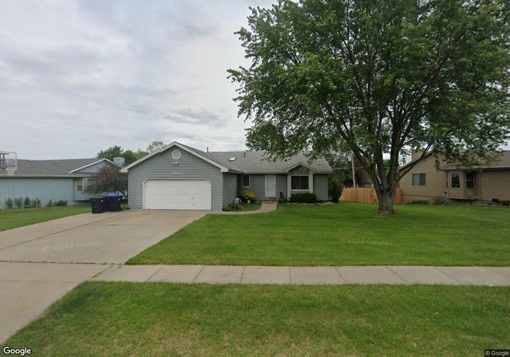 3800 SW Kiowa St, Topeka, KS 66610 - photo 1