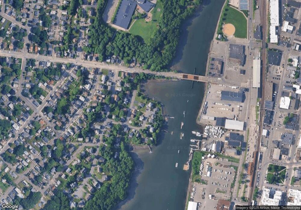 33 Riverview St, Beverly, MA 01915 - photo 1