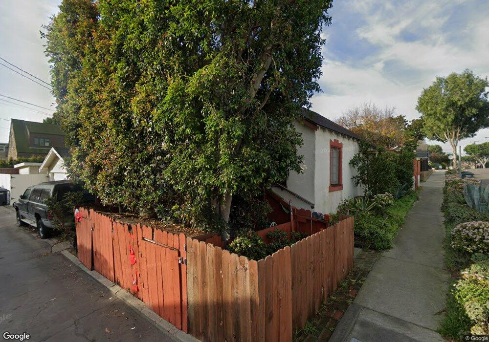 418 W Pine Ave, El Segundo, CA 90245 - photo 1