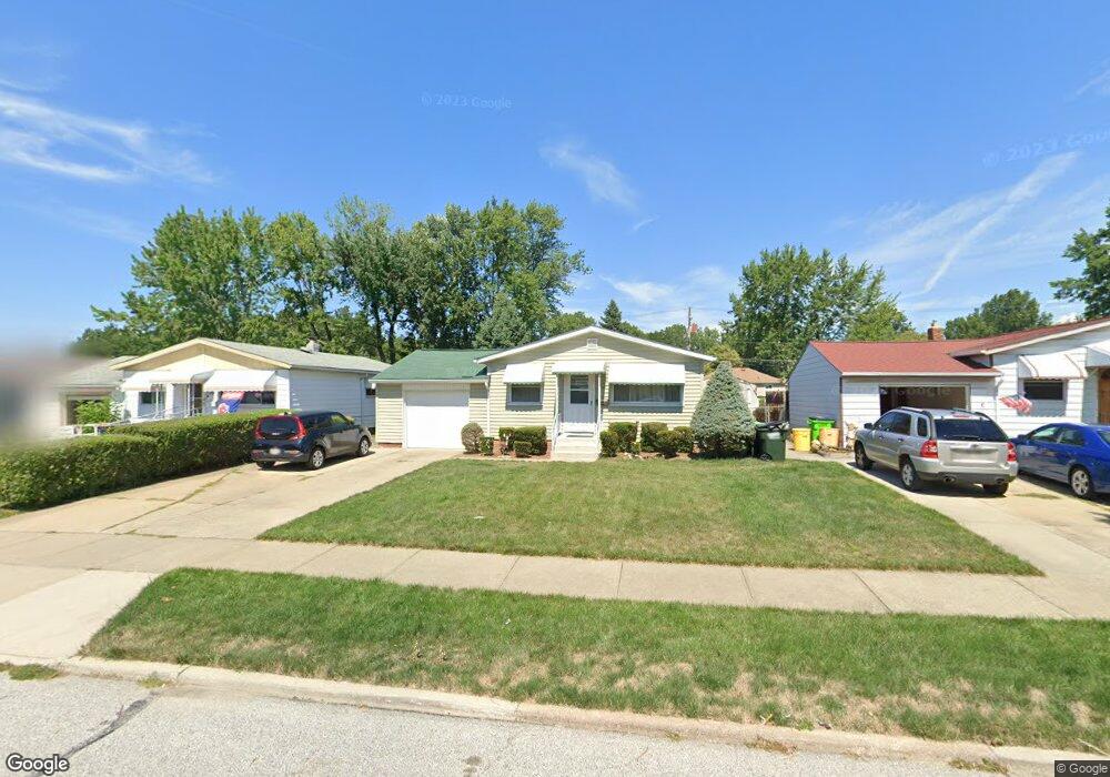 1663 Eldon Dr, Wickliffe, OH 44092 - photo 1