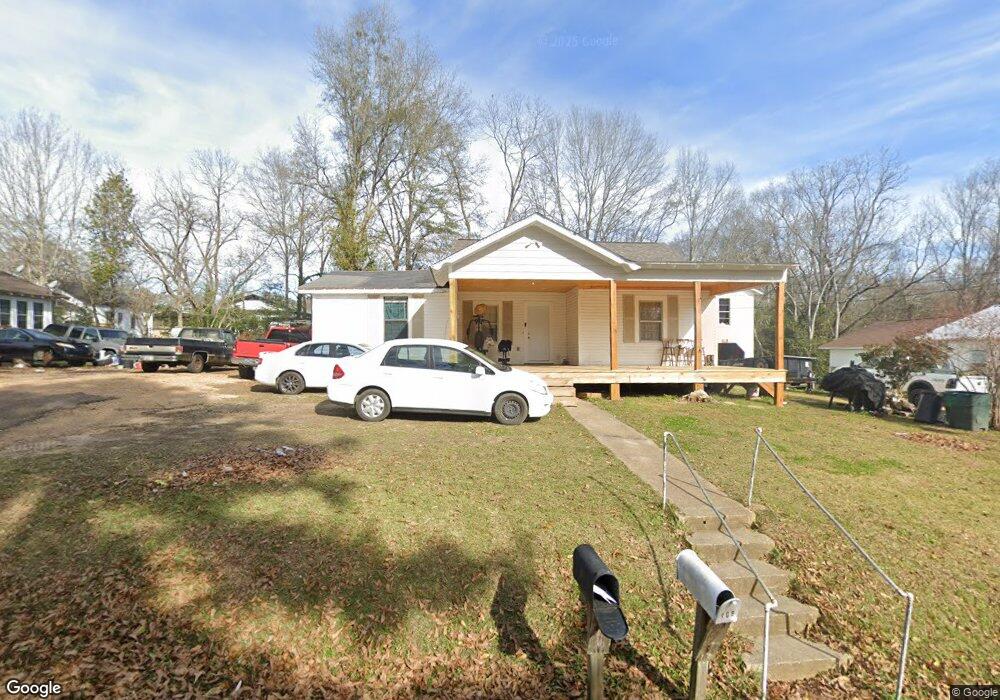 107 Saint Charles St, Hazlehurst, MS 39083 - photo 1