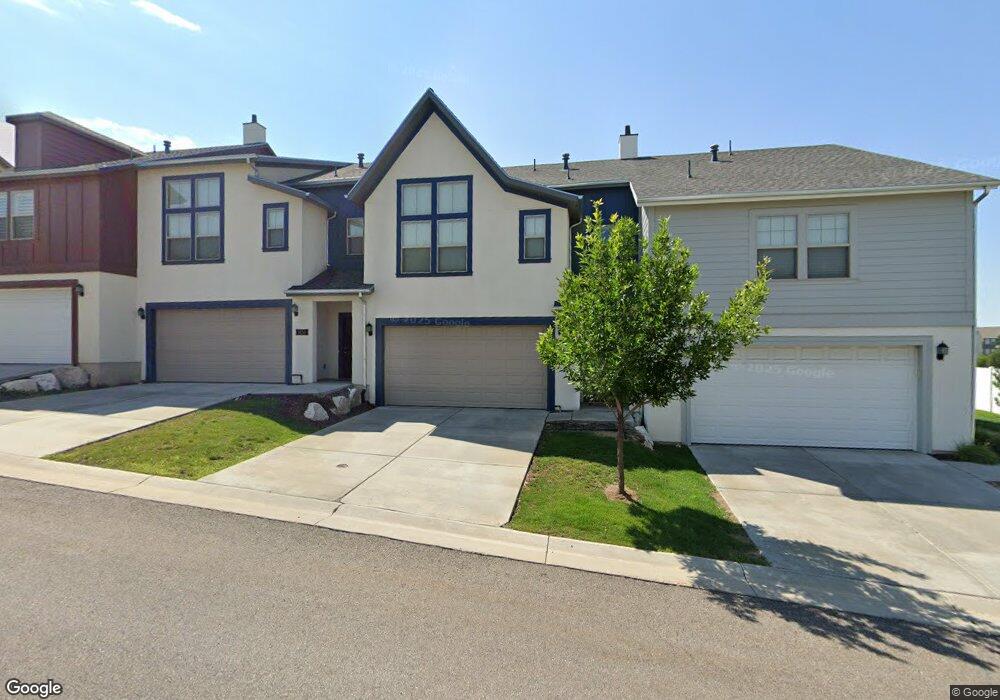 1454 E Primrose Ln, Layton, UT 84040 - photo 1