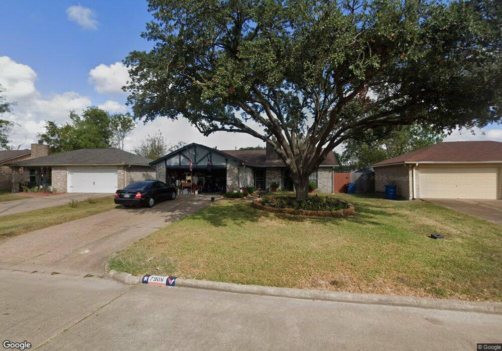 7906 Yellow Pine Dr, Houston, TX 77040 - photo 1