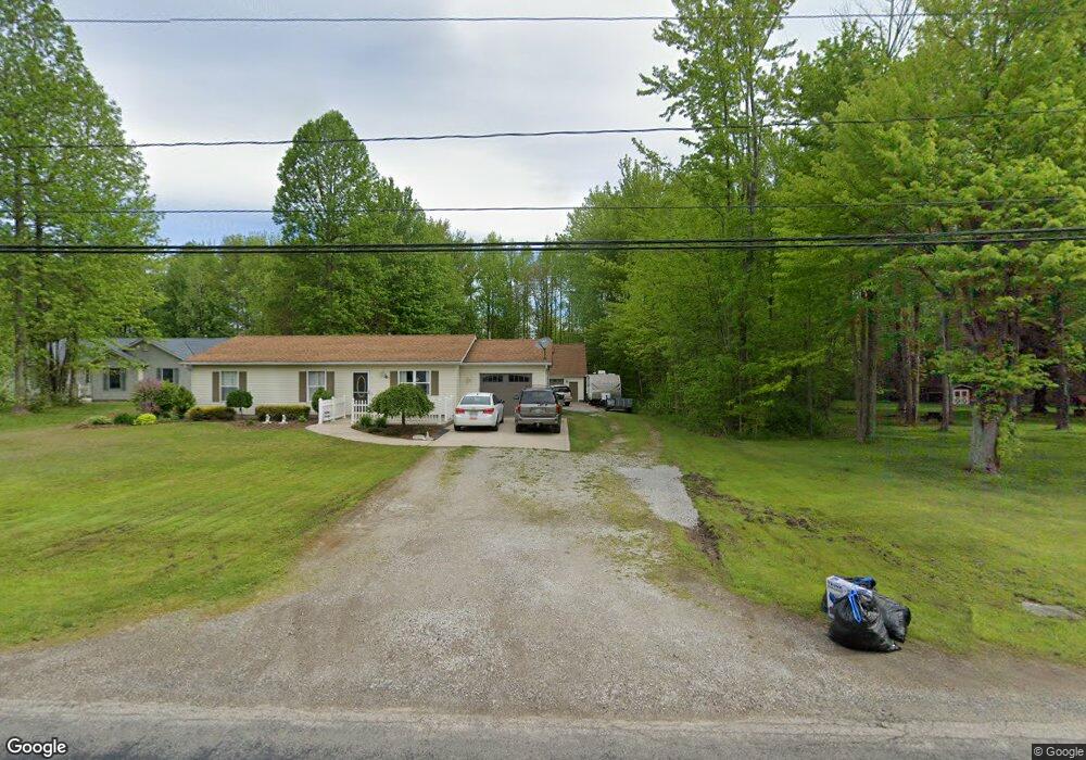 5633 W Maple Rd, Geneva, OH 44041 - photo 1