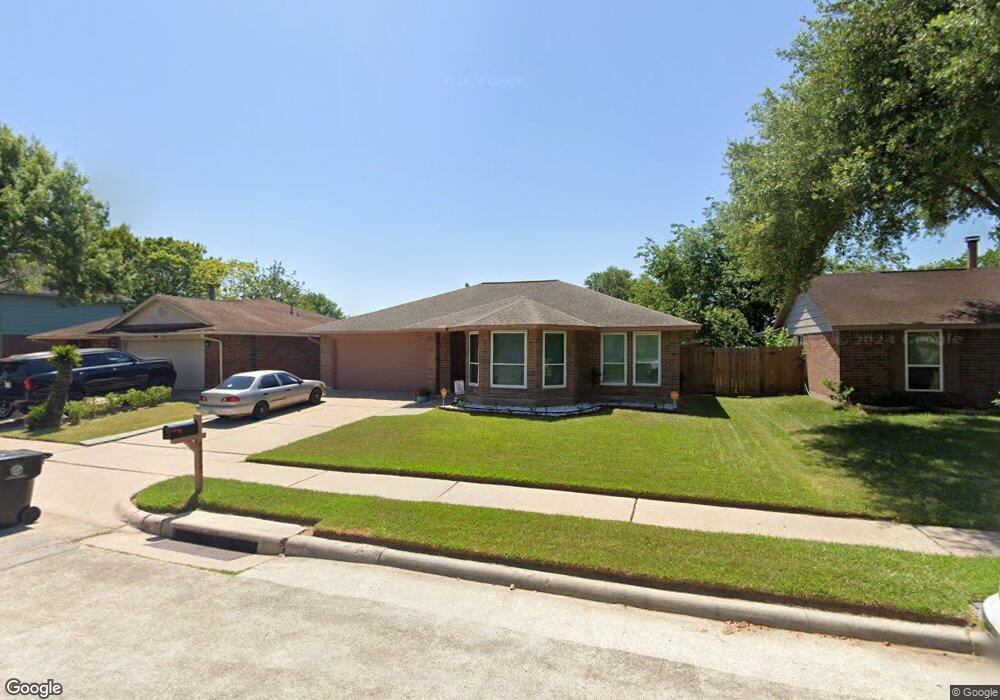 9434 Tree Bridge St, Houston, TX 77075 - photo 1