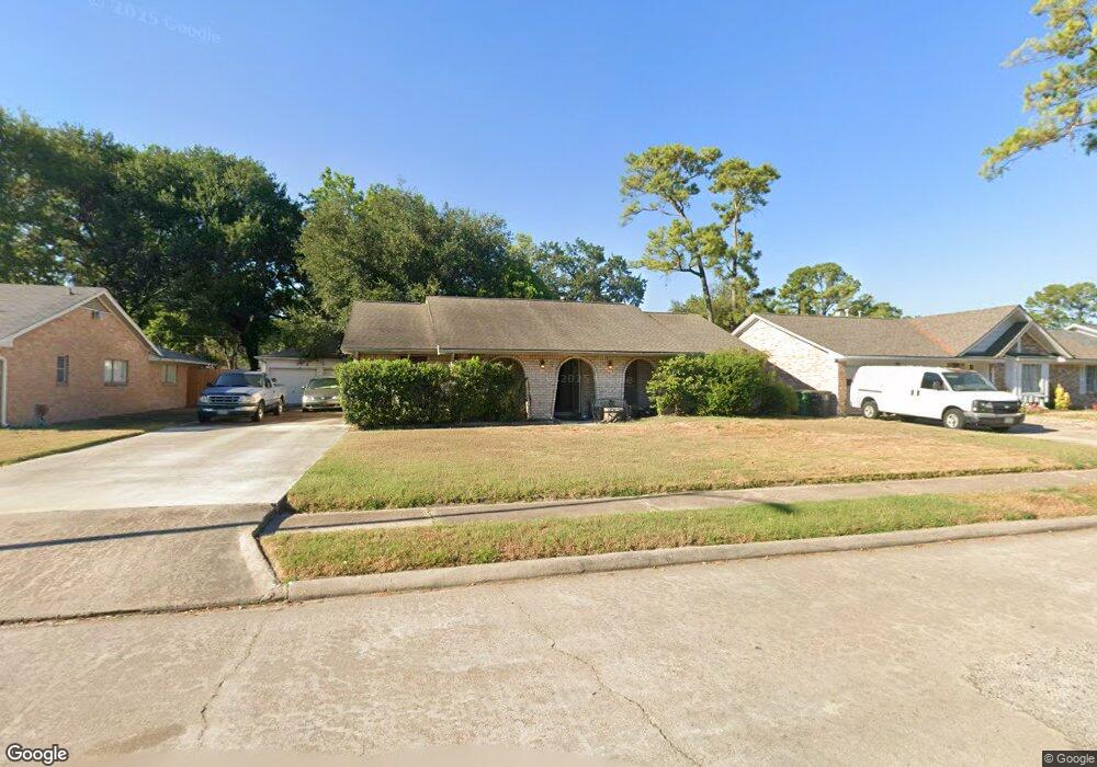7210 Woodfern Dr, Houston, TX 77040 - photo 1