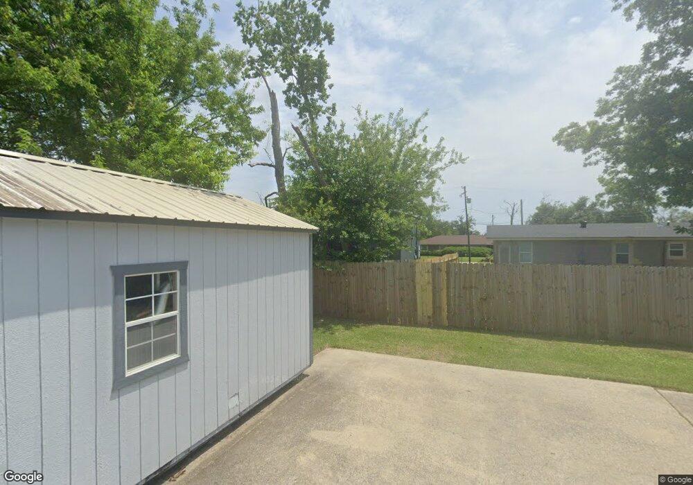 331 E Oak Ln, Lake Charles, LA 70605 - photo 1