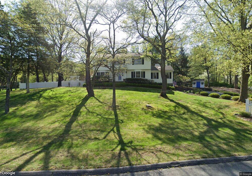 1 Pondview Ct, Cortlandt Manor, NY 10567 - photo 1