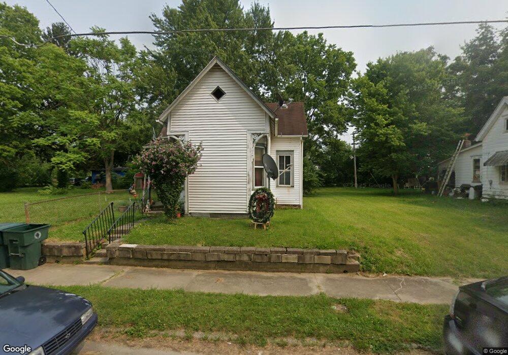 562 W Wilson Ave, Muncie, IN 47305 - photo 1