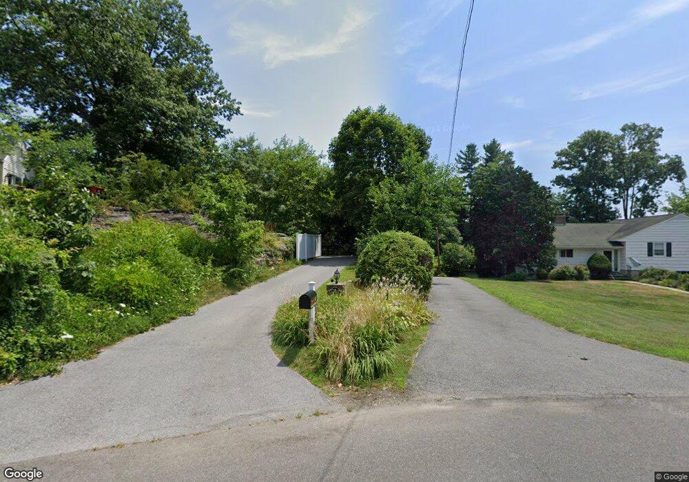 4 Hickory Dr, Greenwich, CT 06831 - photo 1