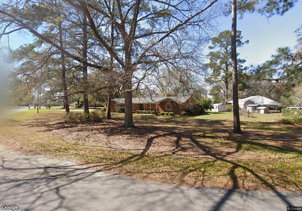 401 Newton Dr, Adel, GA 31620 - photo 1
