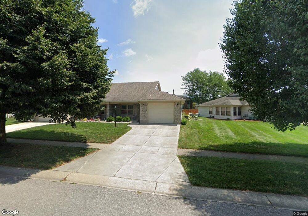 1396 Swan Dr, Franklin, IN 46131 - photo 1