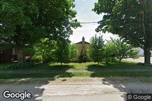 109 E 1st St, Chadwick, IL 61014