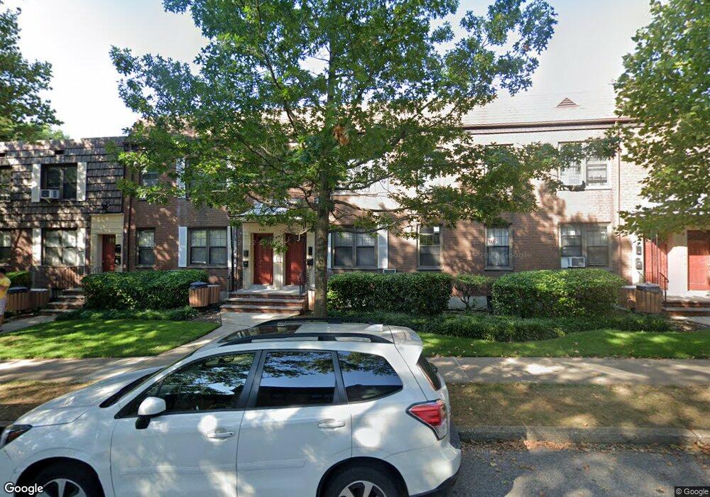 69-94 136th St, Flushing, NY 11367 - photo 1