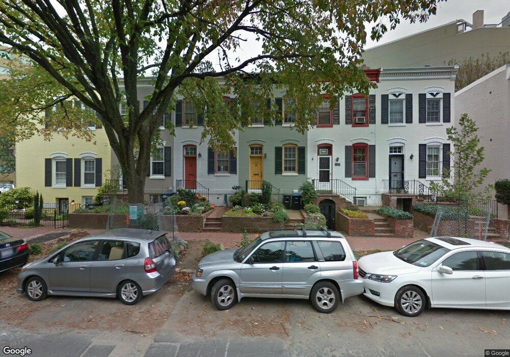 2402 I St NW, Washington, DC 20037 - photo 1