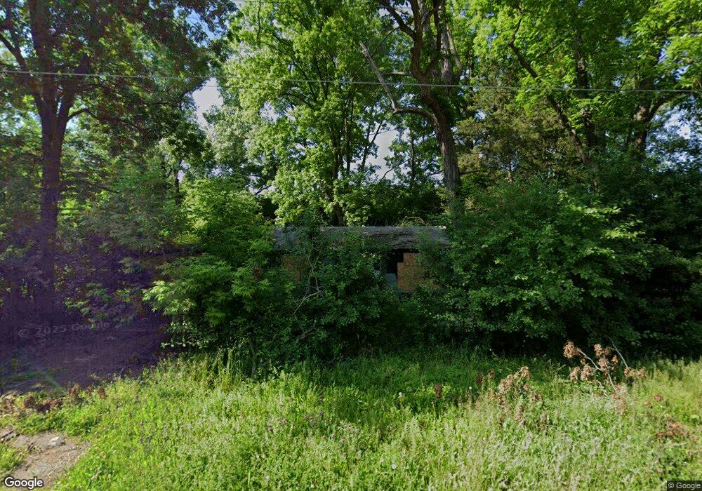 1233 S Cornell Ave, Flint, MI 48505 - photo 1