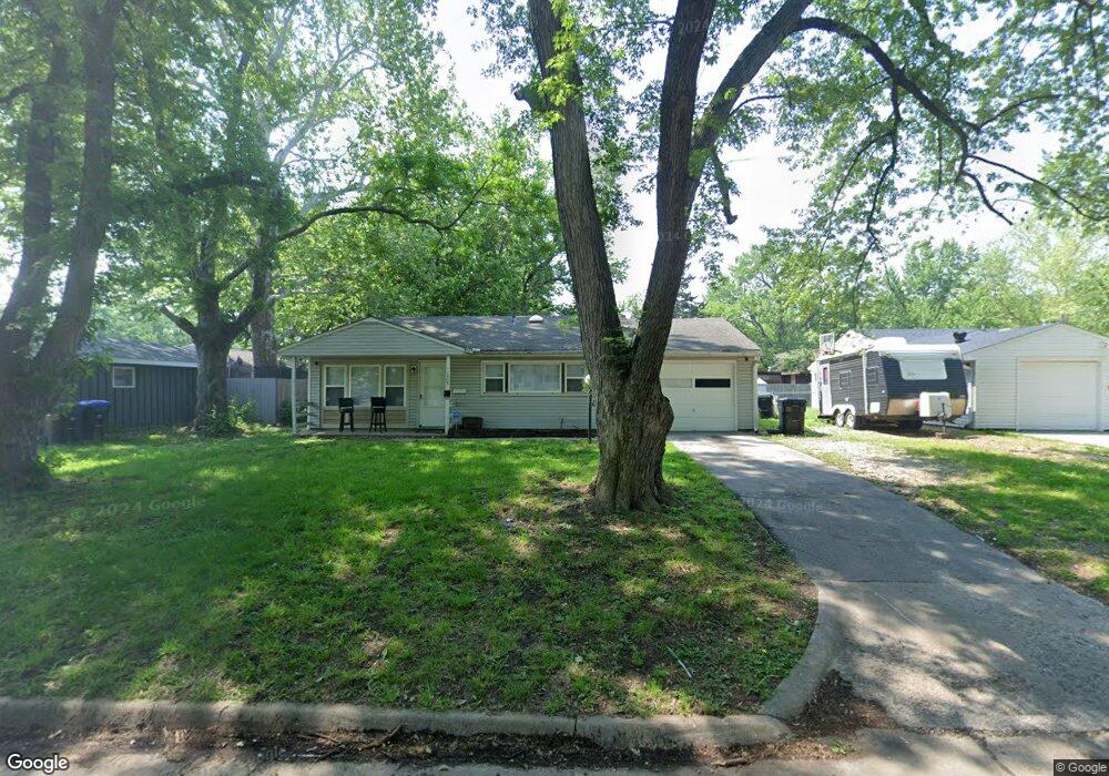 1505 SW 24th St, Topeka, KS 66611 - photo 1