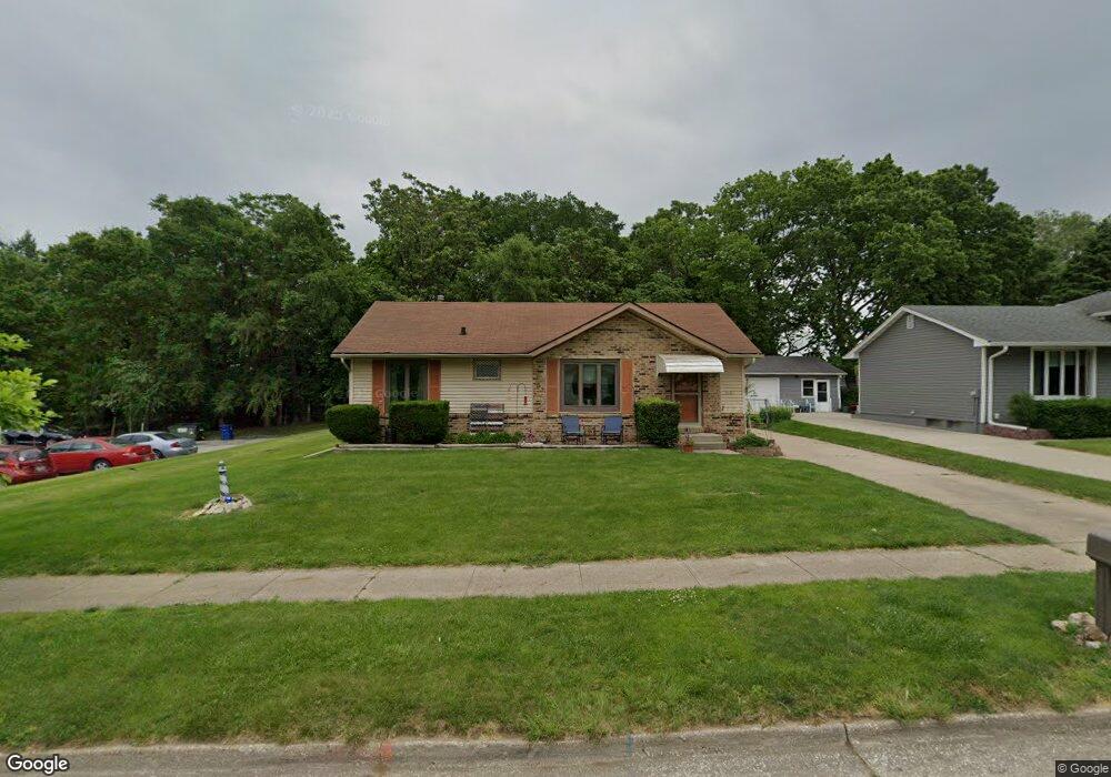 1107 E 41st St, Des Moines, IA 50317 - photo 1