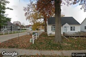 516 Lincoln St Unit 203, Pella, IA 50219