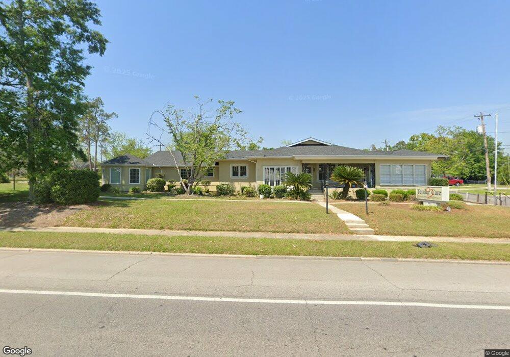 501 Ward St W, Douglas, GA 31533 - photo 1