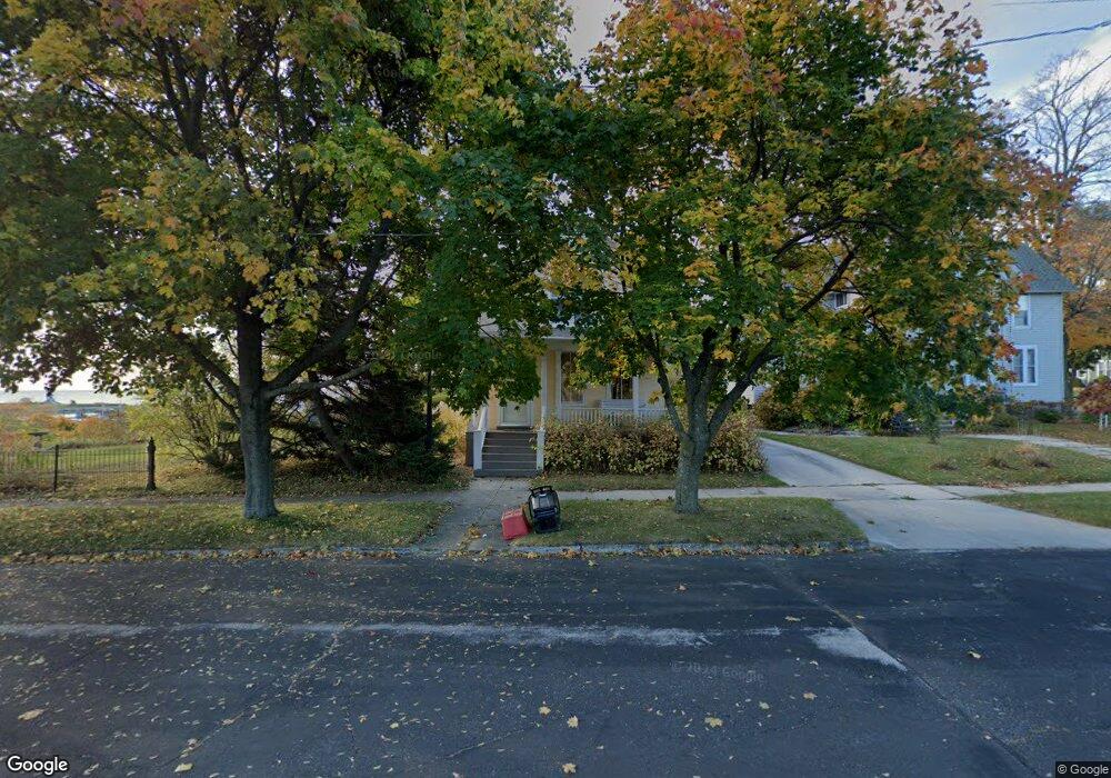 315 Park St, Manitowoc, WI 54220 - photo 1