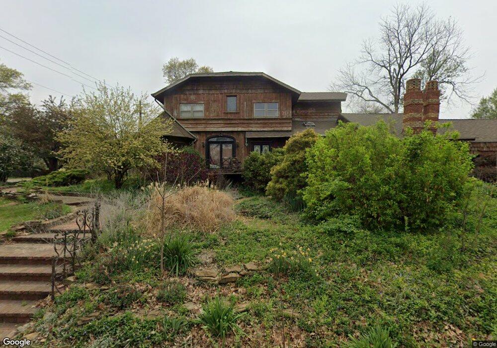 3901 SW Drury Ln, Topeka, KS 66604 - photo 1