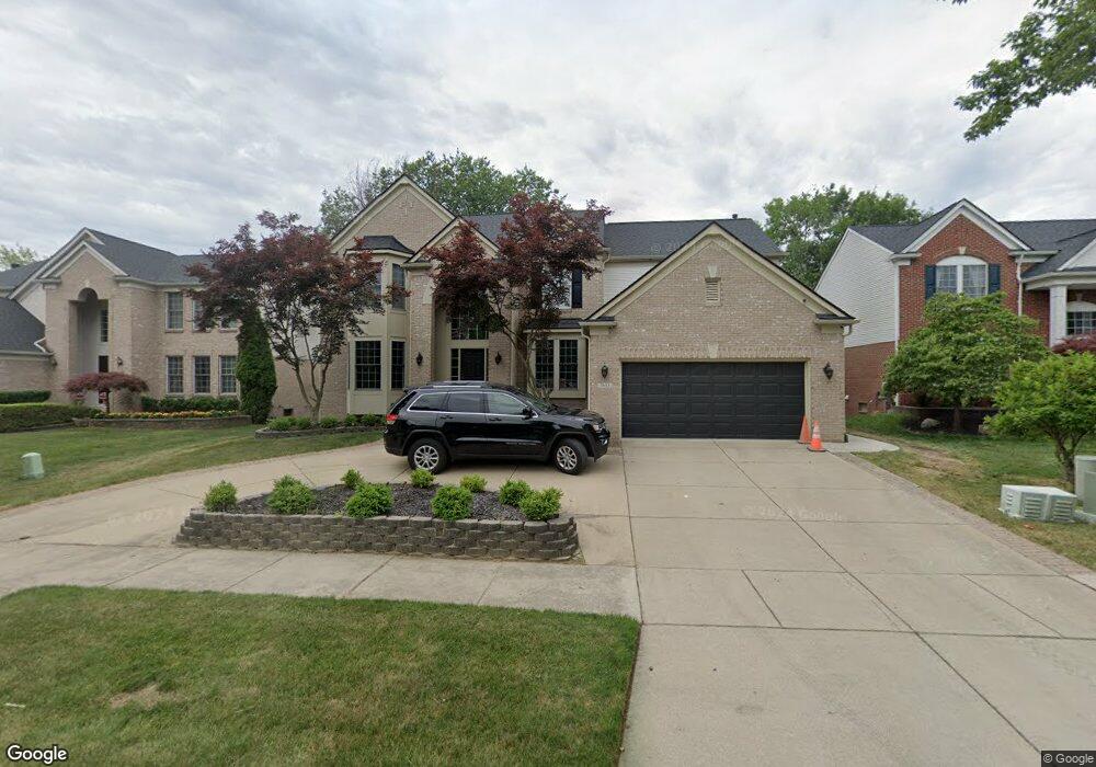 7655 Windgate Cir unit Bldg-Unit, West Bloomfield, MI 48323 - photo 1