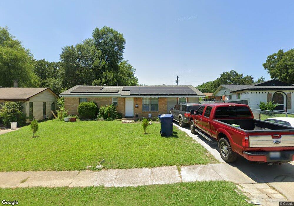 1304 Edgemont Dr, Mesquite, TX 75149 - photo 1