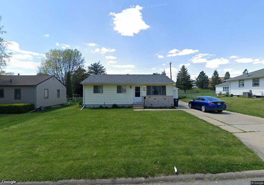 1110 Scott Ave, Waterloo, IA 50701 - photo 1