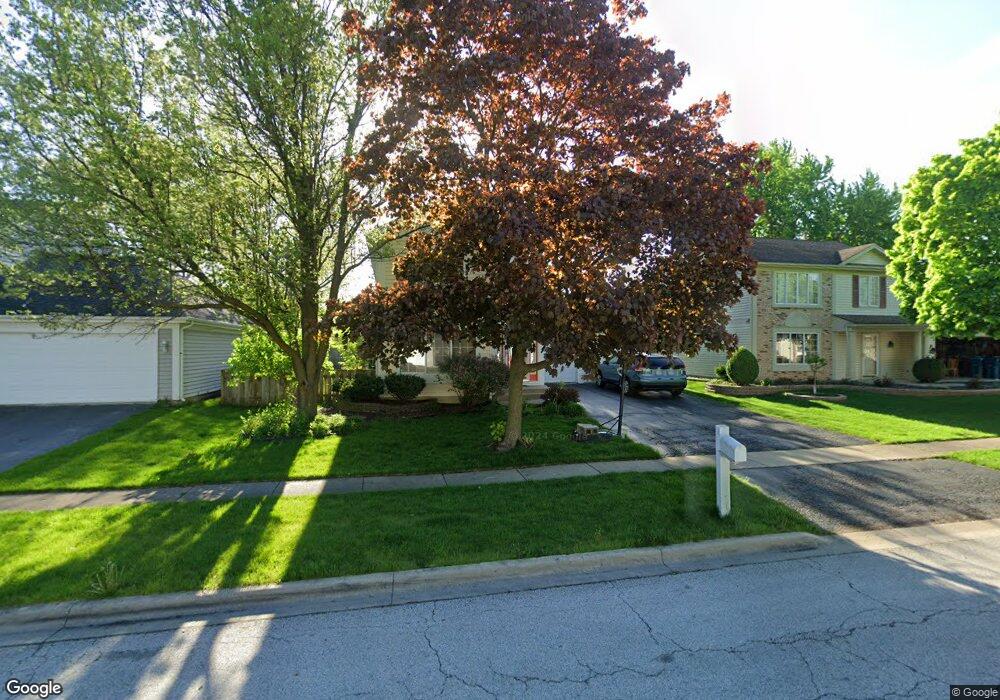 1467 Burr Oak Cir, Aurora, IL 60506 - photo 1