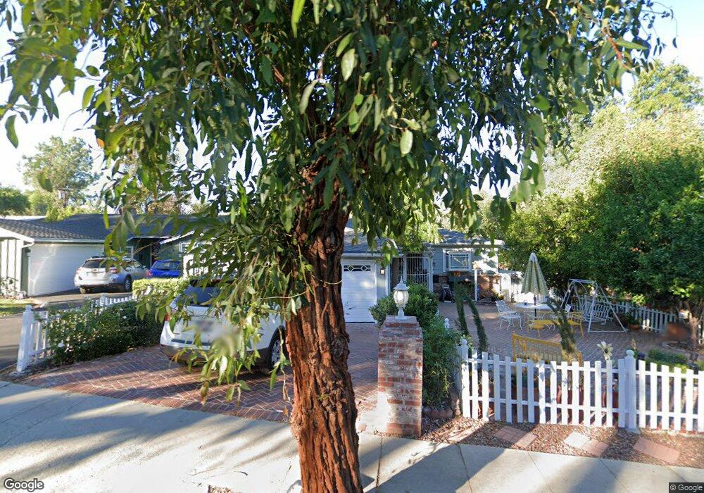 4647 Don Pio Dr, Woodland Hills, CA 91364 - photo 1