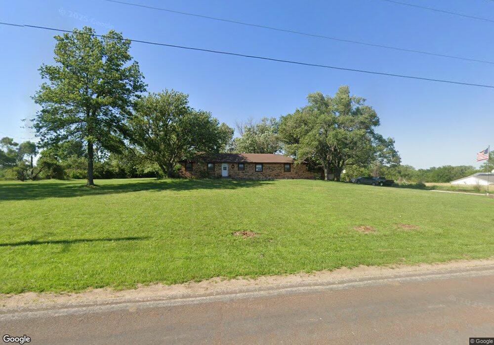 238 NE 82nd St, Topeka, KS 66617 - photo 1