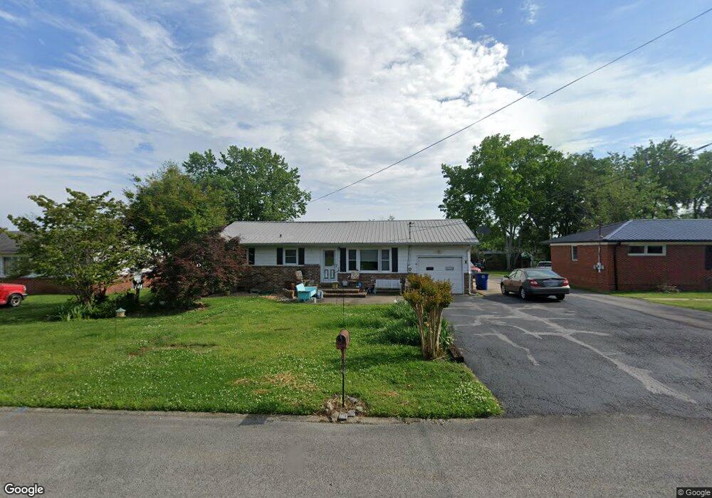 126 Enden Ave, Shelbyville, TN 37160 - photo 1