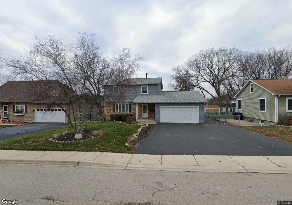 116 S Hubbard St, Algonquin, IL 60102 - photo 1