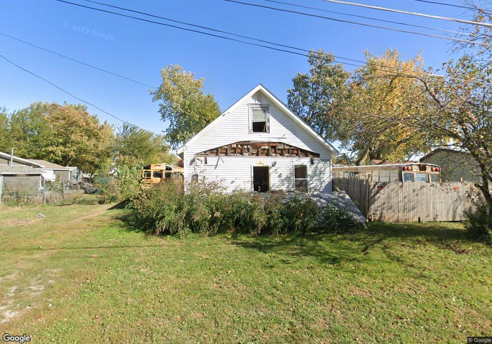 806 E 9th St N, Newton, IA 50208 - photo 1