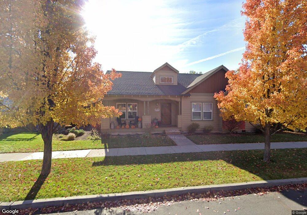 1624 NW Ivy Ave, Redmond, OR 97756 - photo 1