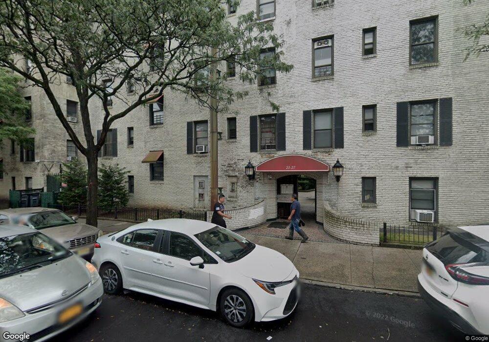 2127 33rd St unit 5C, Astoria, NY 11105 - photo 1