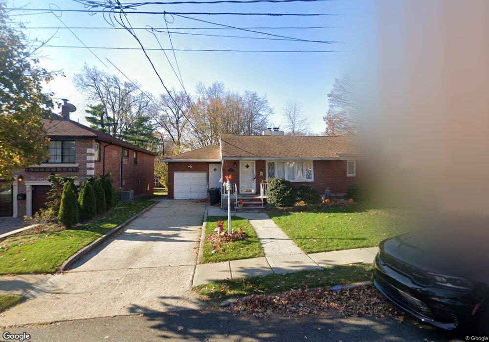 300 Harmon Ave, Fort Lee, NJ 07024 - photo 1