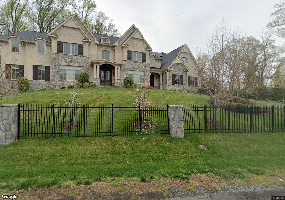 8332 Springhaven Garden Ln, McLean, VA 22102 - photo 1