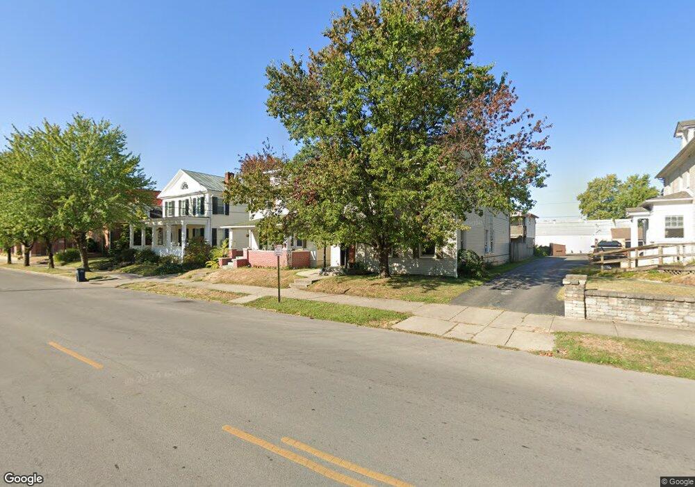 523 1/2 N Broad St, Lancaster, OH 43130 - photo 1