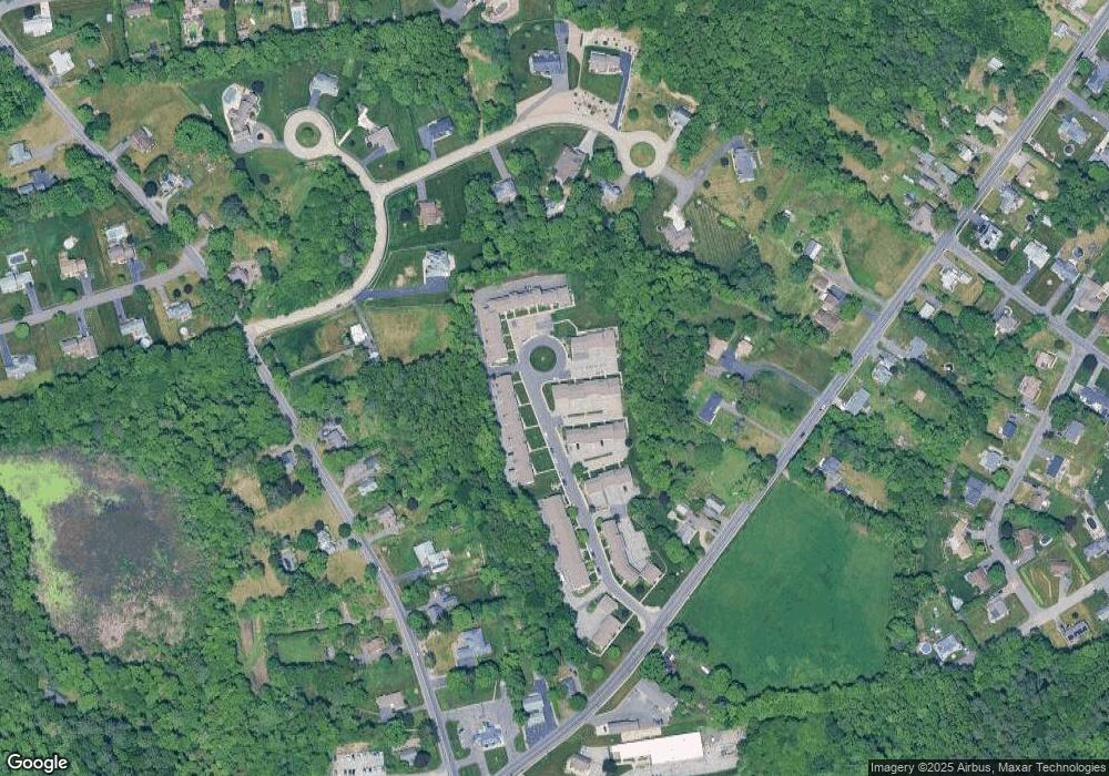 902 Meadowecrest Cir, Ludlow, MA 01056 - photo 1