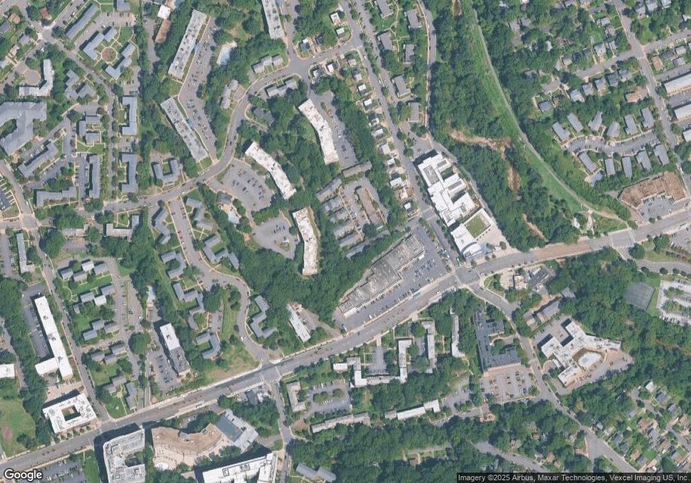 5075 9th St S, Arlington, VA 22204 - photo 1