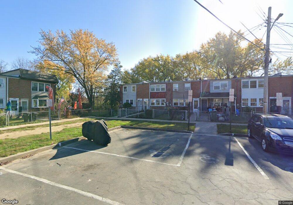 1020 Fredonia Ct, Halethorpe, MD 21227 - photo 1