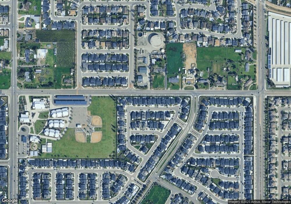 6780 E Ramona Way, Fresno, CA 93727 - photo 1