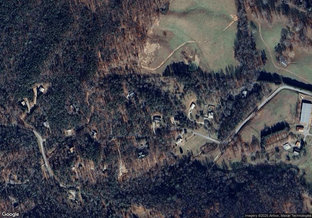 527 Jim Carter Rd, Clarkesville, GA 30523 - photo 1