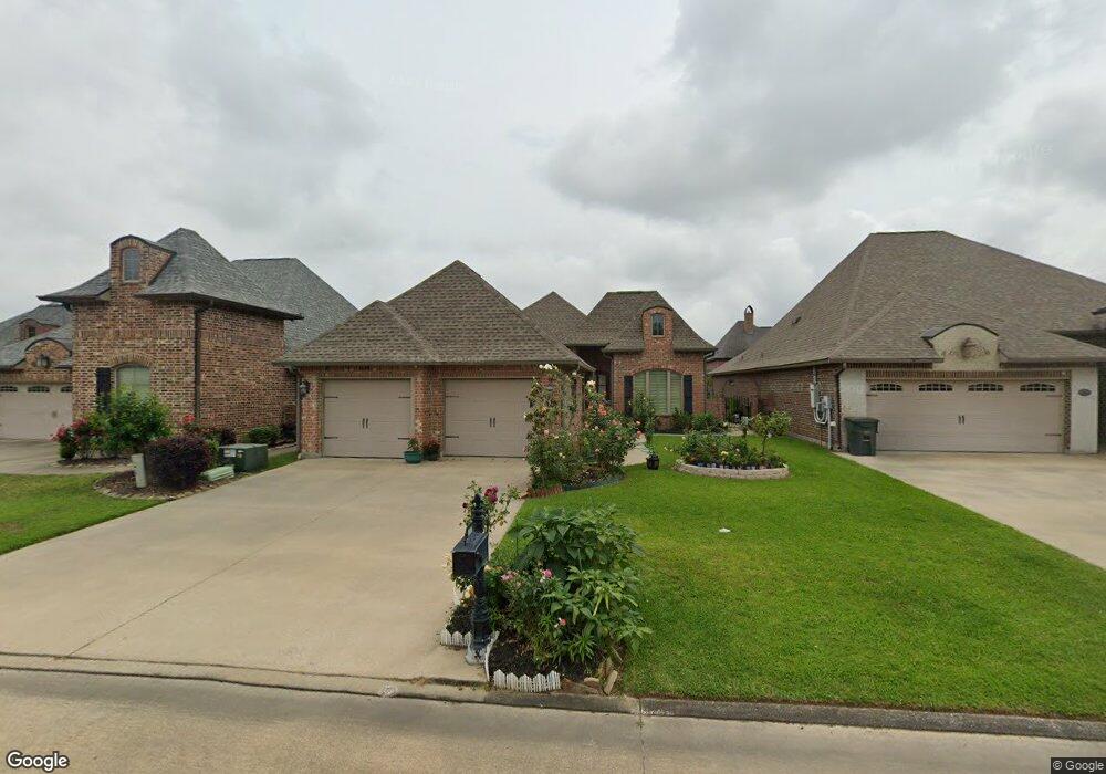 1033 Richmond Cir, Lake Charles, LA 70605 - photo 1