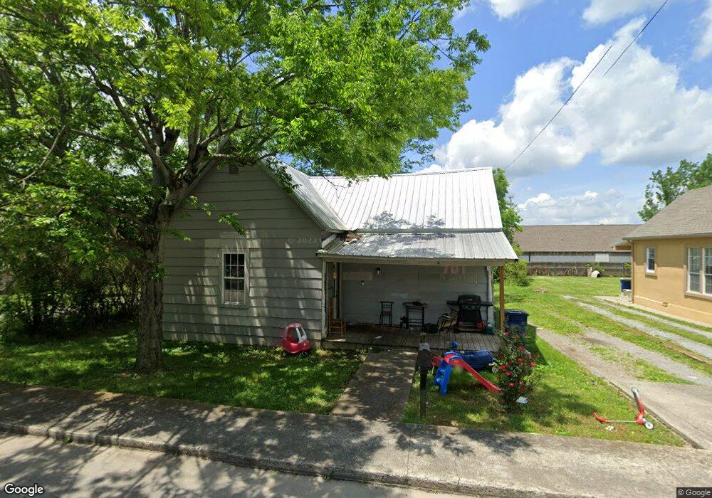 701 N Jefferson St, Shelbyville, TN 37160 - photo 1