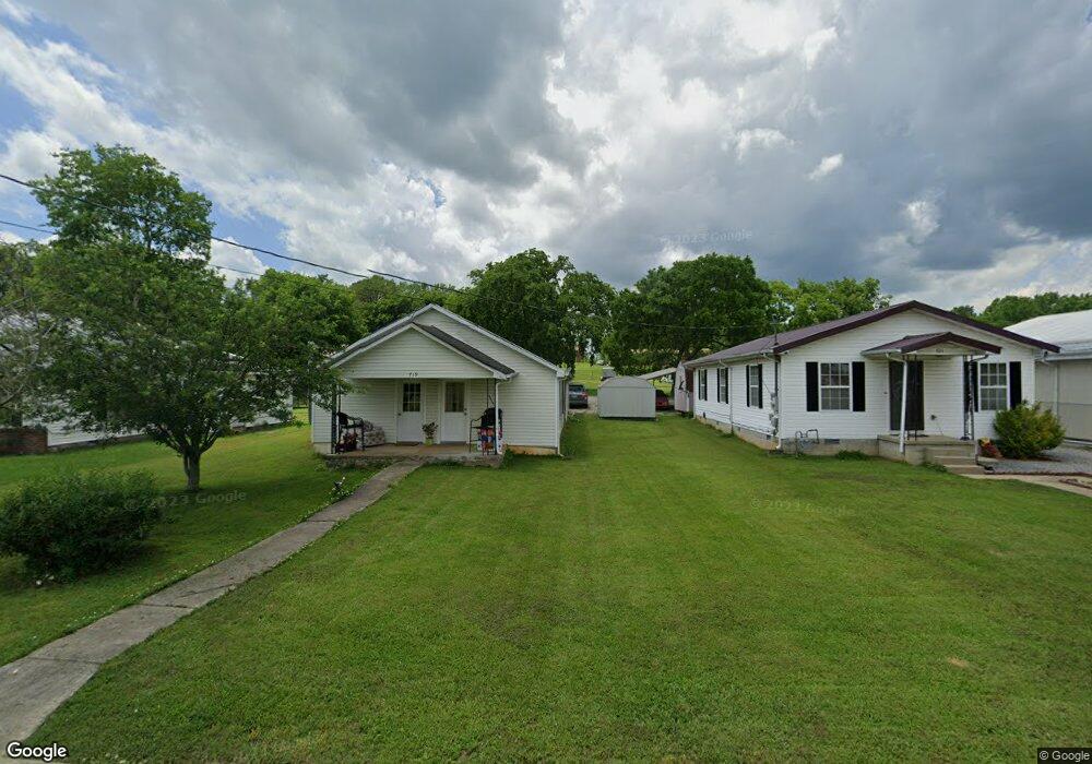 721 Sevier St, Shelbyville, TN 37160 - photo 1